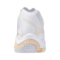 A Tutto Campo - MIZUNO WAVE LIGHTNING Z8 MID White/aleutian/cloud pink