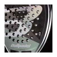 A Tutto Campo - RACCHETTA BULLPADEL HACK 04 26 Paquito Navarro