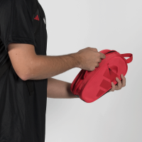 A Tutto Campo vende -  ADIDAS BORSA ACCESSORI ROSSA  - Ale Galán 2026